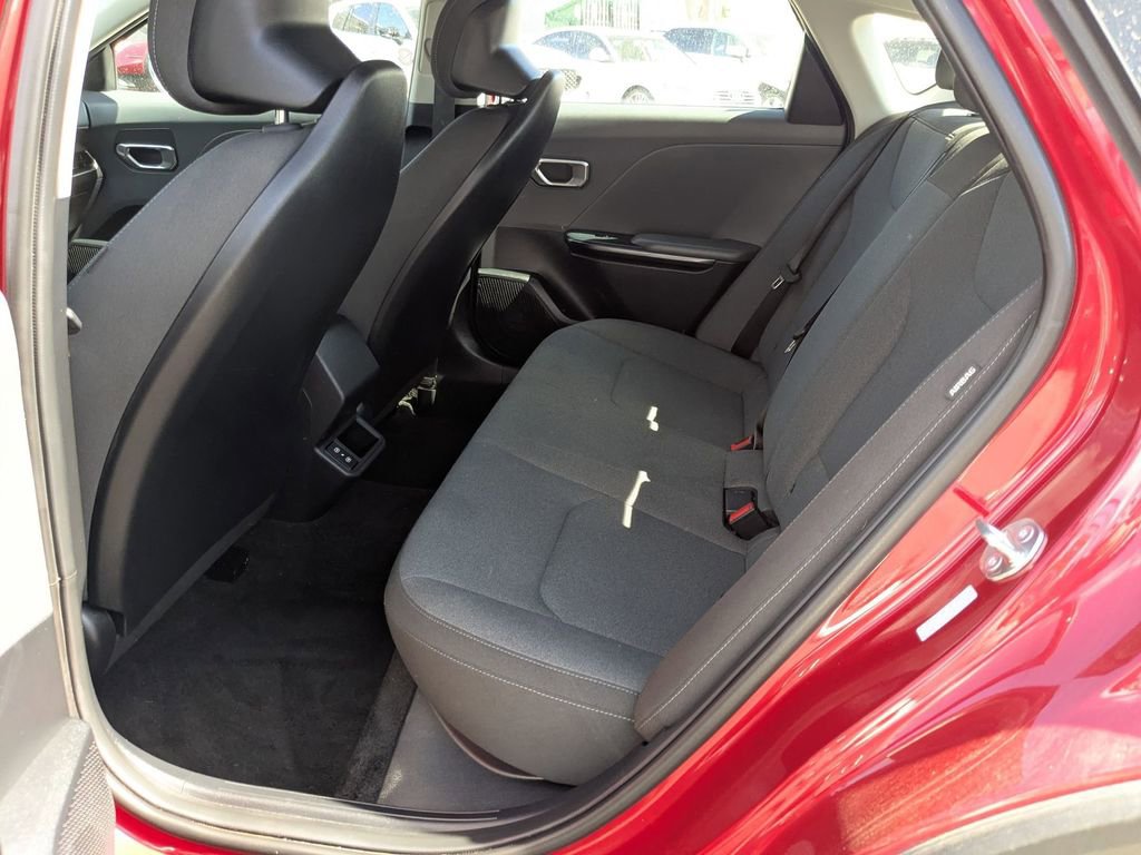 Used 2025 Kia K4 LXS image 24