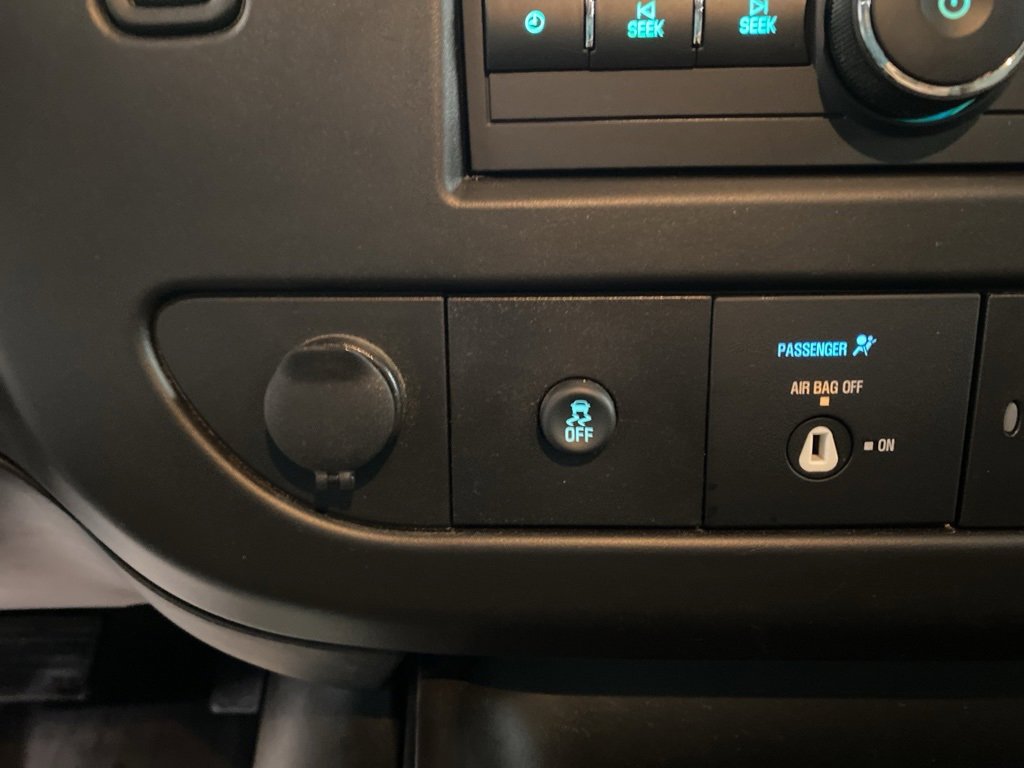 Used 2022 Chevrolet Express 2500 w/ Driver Convenience Package image 28