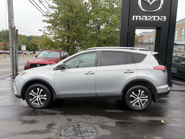 Used 2016 Toyota RAV4 LE AWD/4WD image 5