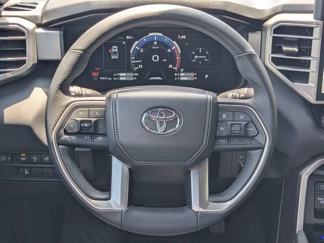 Used 2025 Toyota Tundra Limited AWD/4WD image 20