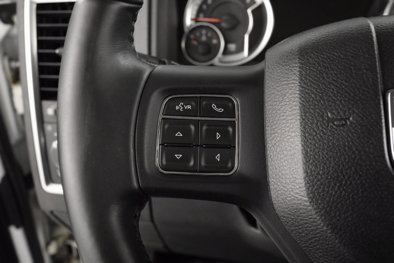 Used 2017 RAM 1500 Classic SLT w/ SLT Plus D￩cor Group image 16