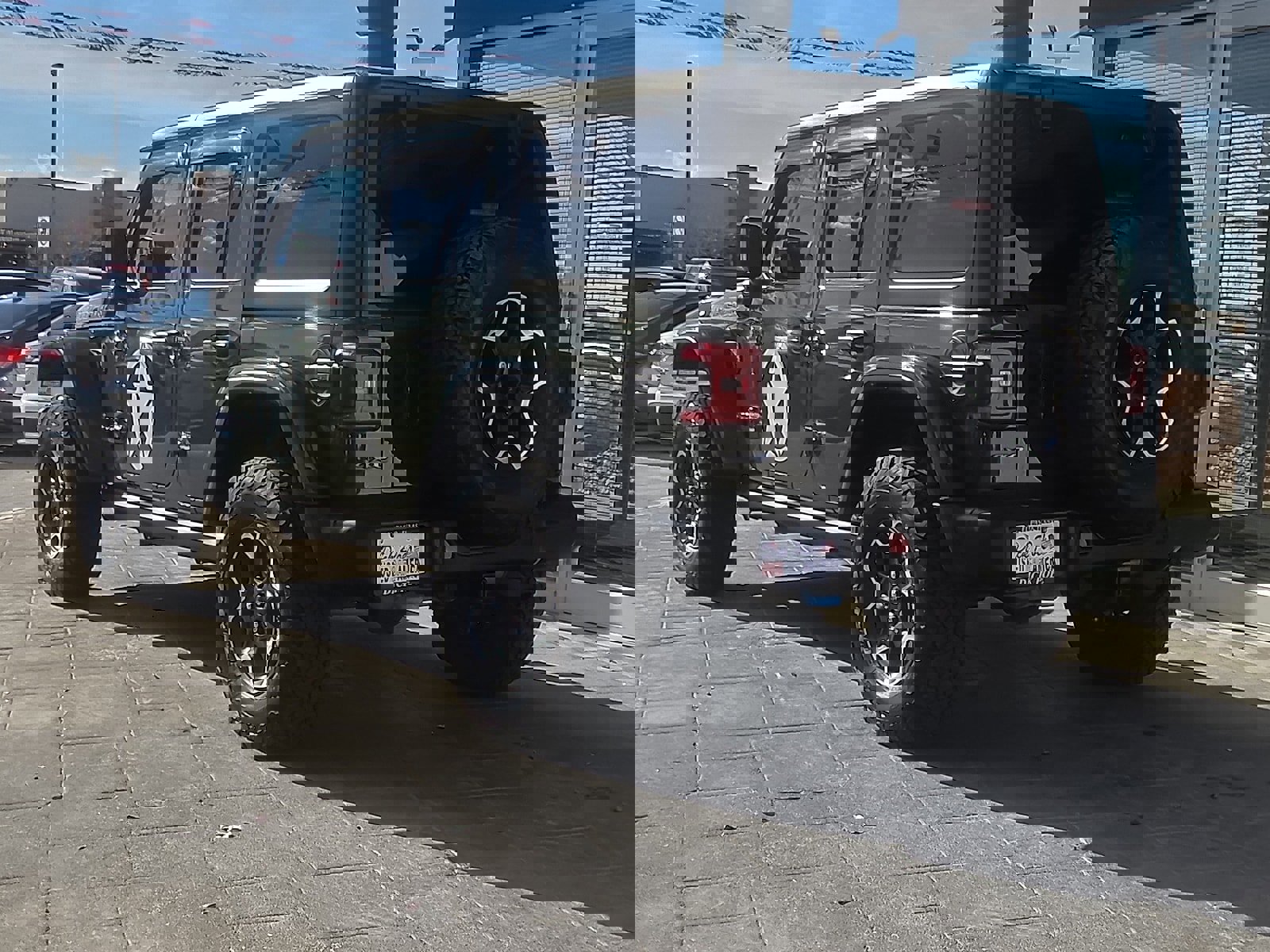 Used 2023 Jeep Wrangler Unlimited Rubicon 4xe w/ Steel Bumper Group image 4