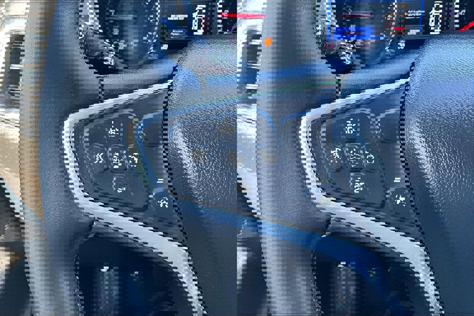 Used 2023 Chevrolet Equinox LT image 17