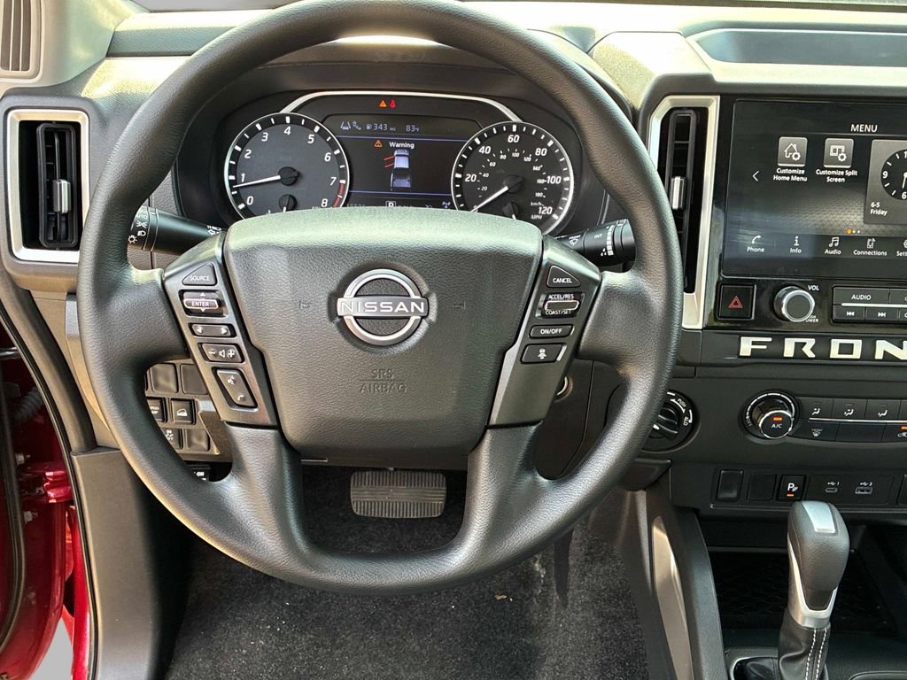 Used 2025 Nissan Frontier SV AWD/4WD image 15