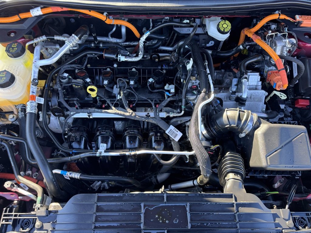 Used 2025 Ford Escape SE w/ PHEV Premium Package image 38