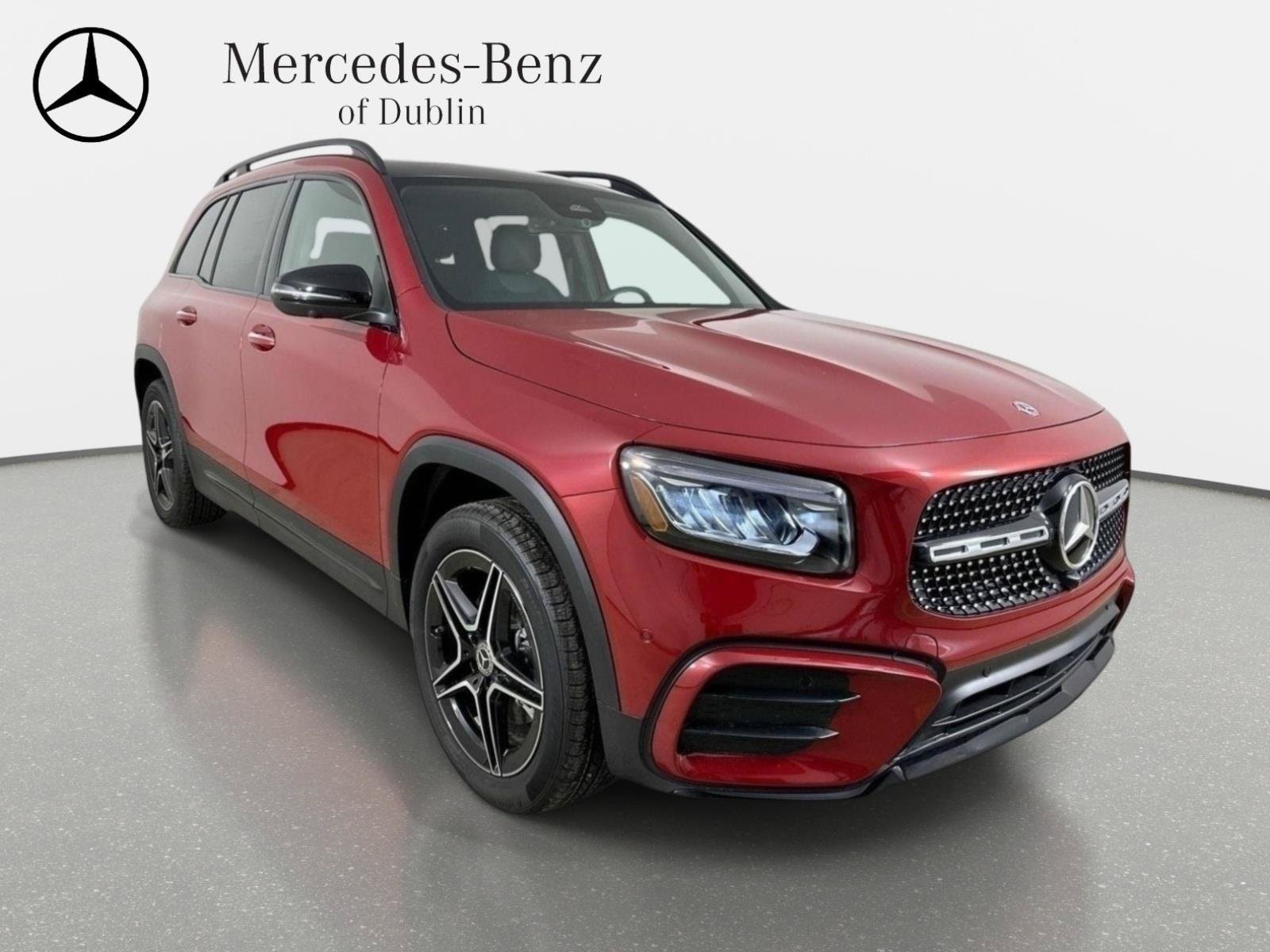 Used 2026 Mercedes-Benz GLB 250 4MATIC image 3
