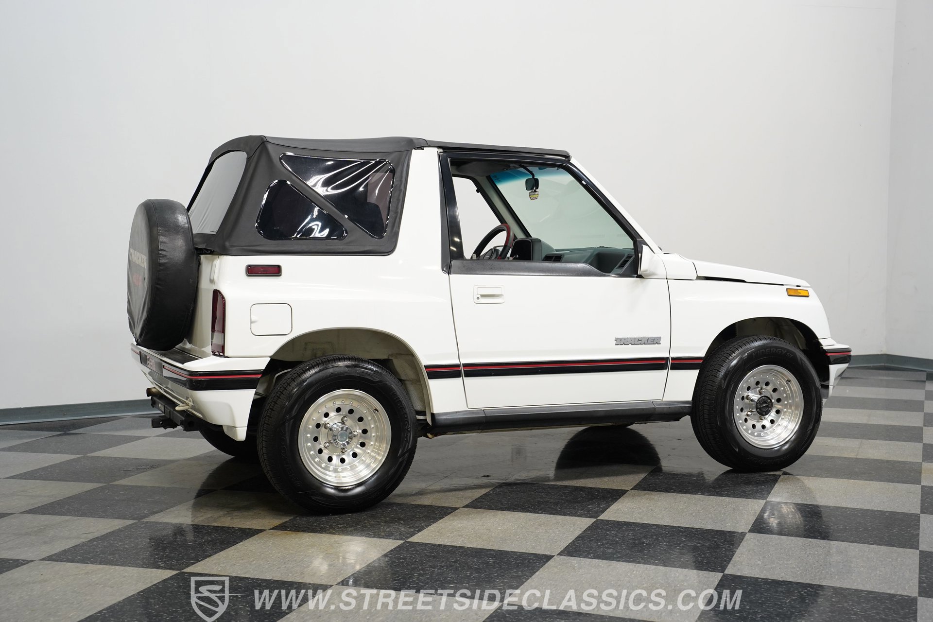 Used 1990 Geo Tracker 4x4 image 13