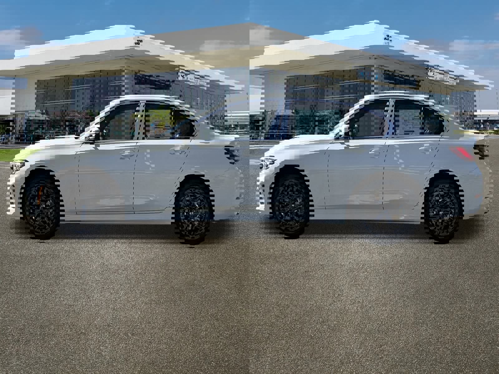 New 2026 BMW 330i Sedan w/ Driving Assistance Package image 6