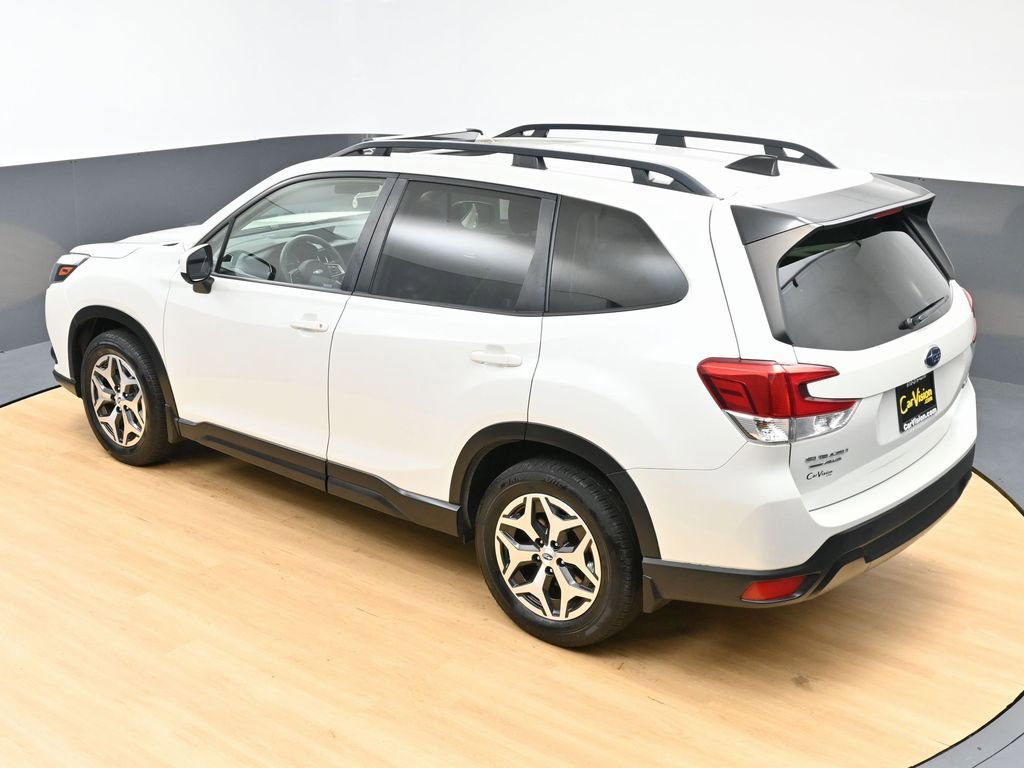 Used 2024 Subaru Forester Premium image 46