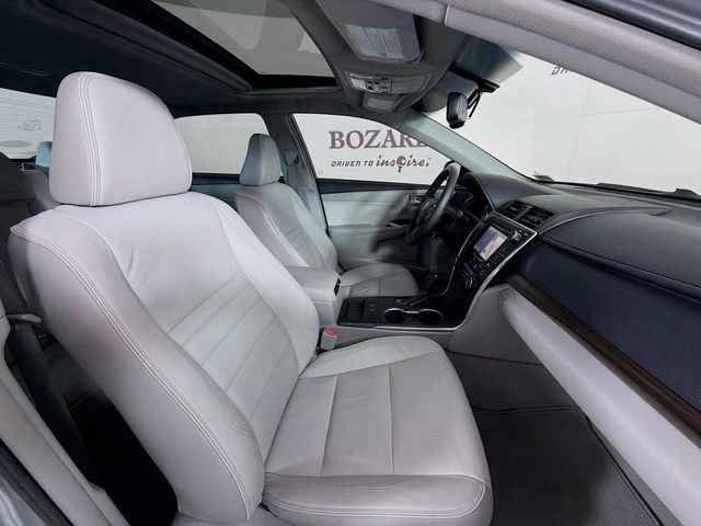 Used 2015 Toyota Camry XLE FWD image 31