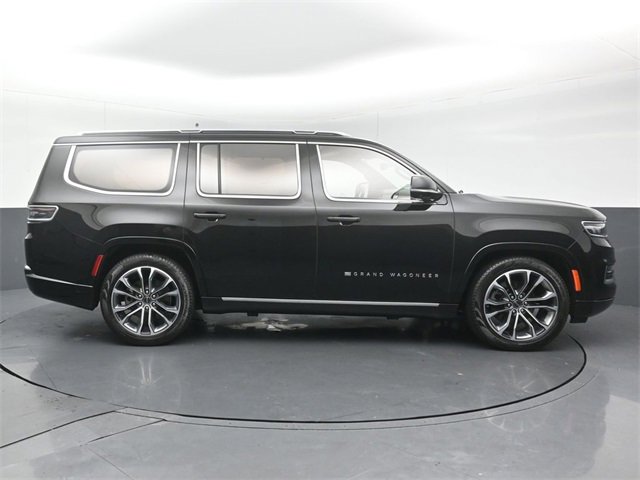 Used 2023 Jeep Grand Wagoneer Series III image 8