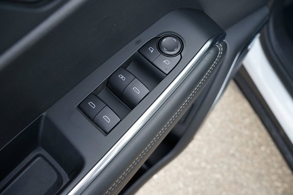 Certified 2025 GMC Acadia Elevation image 16