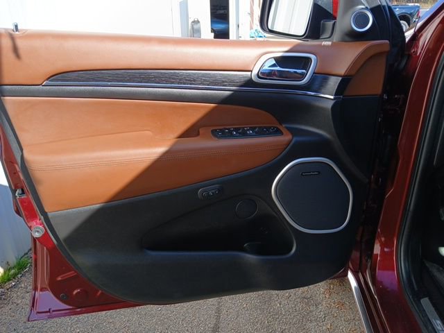 Used 2021 Jeep Grand Cherokee Summit w/ Platinum Series Group image 52