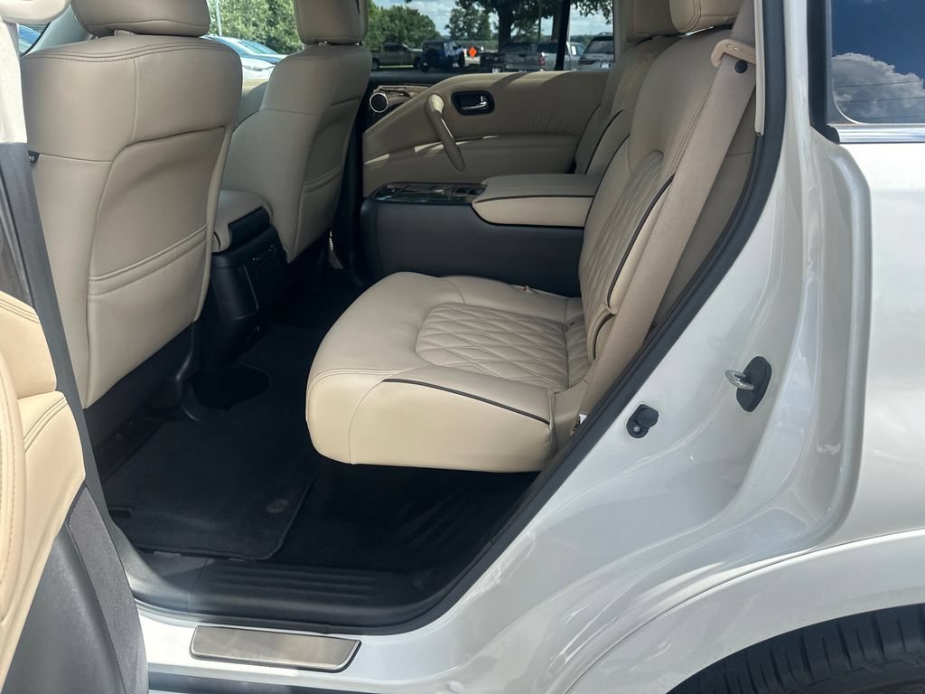 Used 2024 Nissan Armada Platinum w/ Captain's Chairs Package RWD image 17