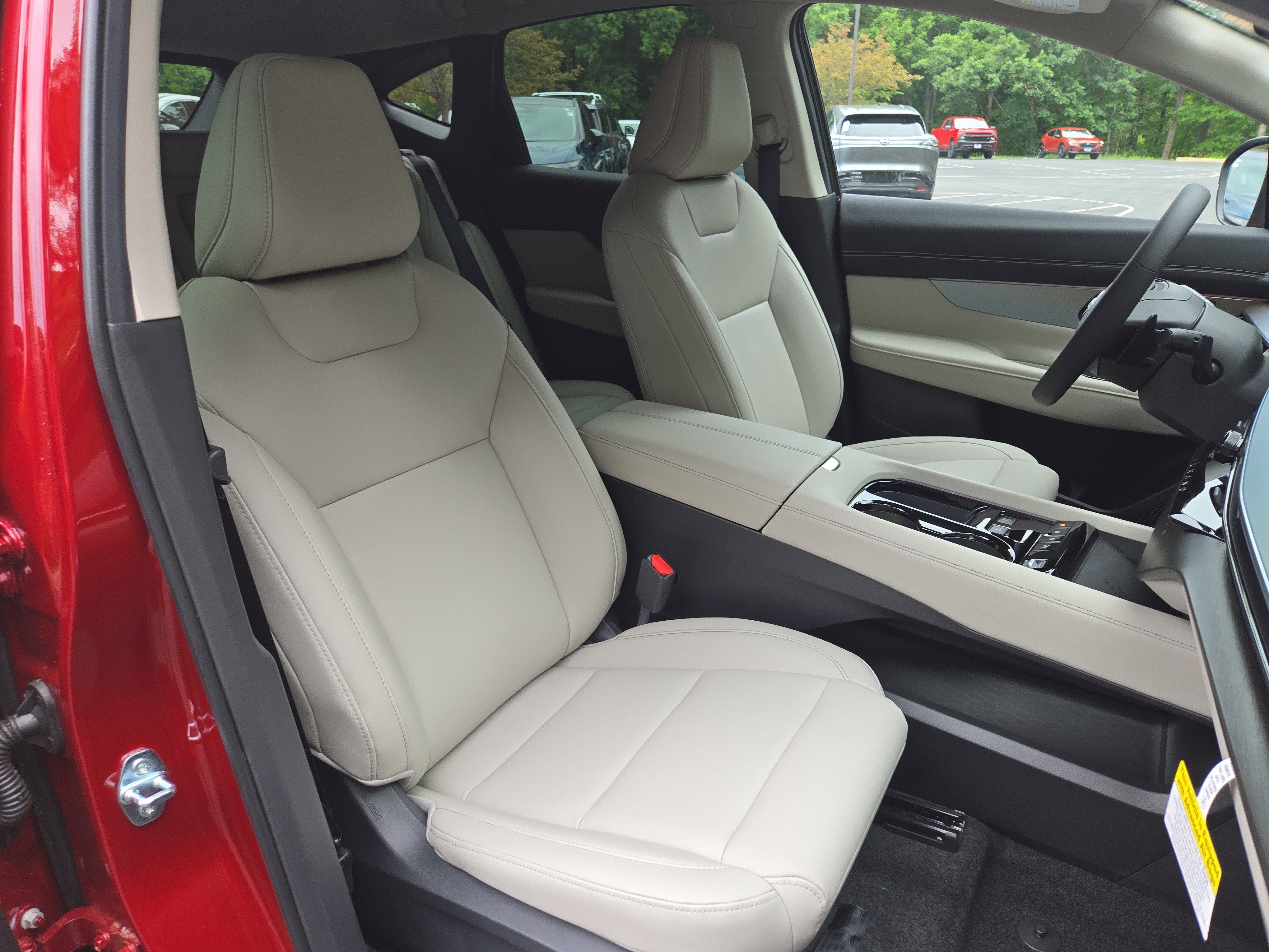 New 2025 Nissan Murano SL image 14