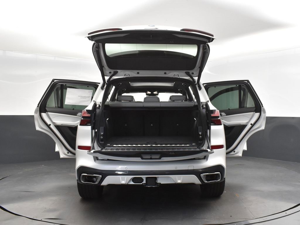 New 2026 BMW X5 xDrive50e image 40