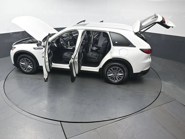 Certified 2024 MAZDA CX-90 Plug-In Hybrid w/ Preferred AWD/4WD image 44