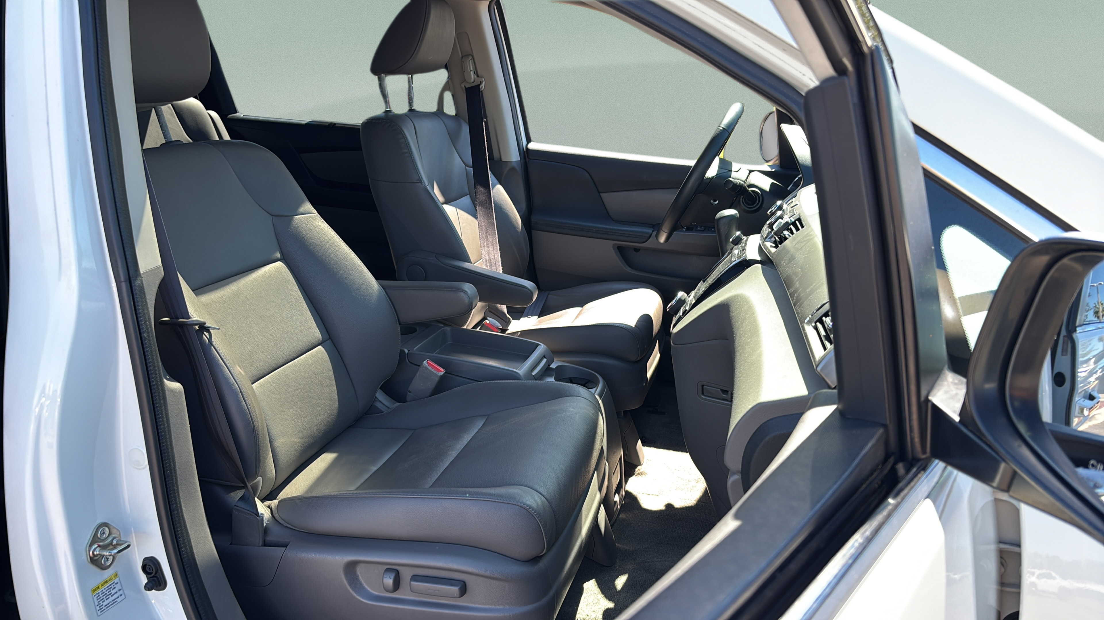 Used 2016 Honda Odyssey EX-L image 18