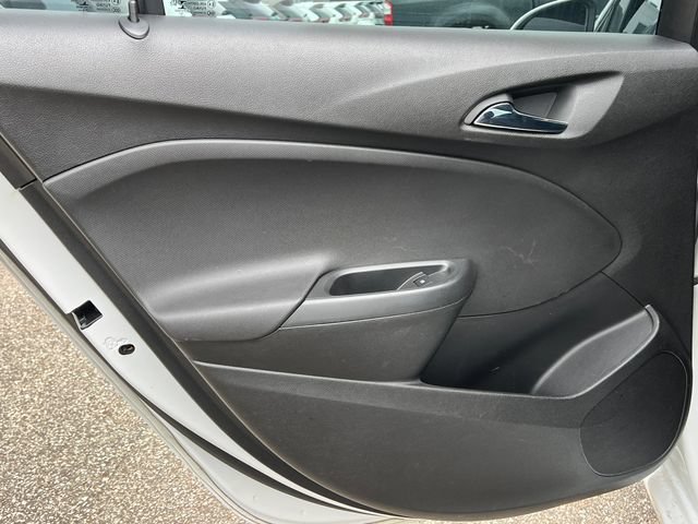Used 2019 Chevrolet Cruze LS FWD image 25