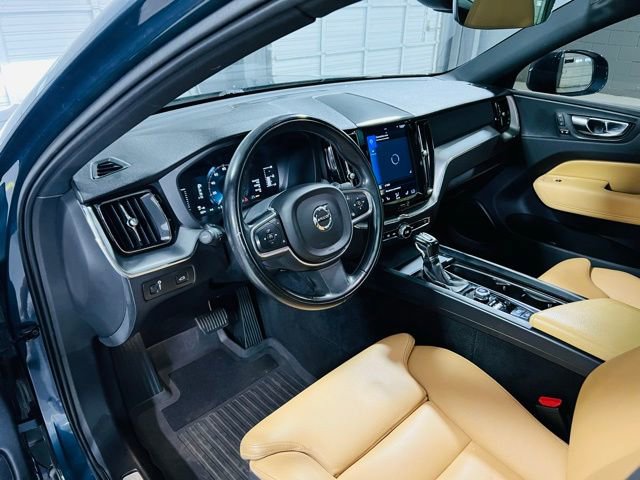 Used 2019 Volvo XC60 T5 Momentum w/ Premium Package FWD image 20