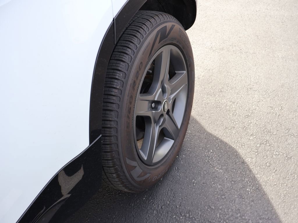 Used 2024 Land Rover Defender 110 X-Dynamic SE image 20