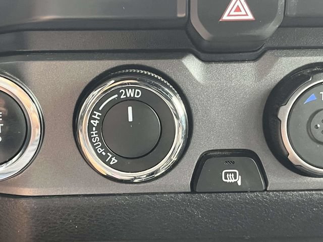 Used 2022 Toyota Tacoma TRD Off-Road AWD/4WD image 32