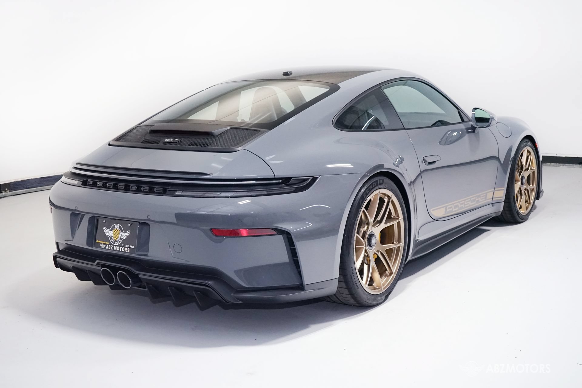 Used 2026 Porsche 911 GT3 RWD image 5