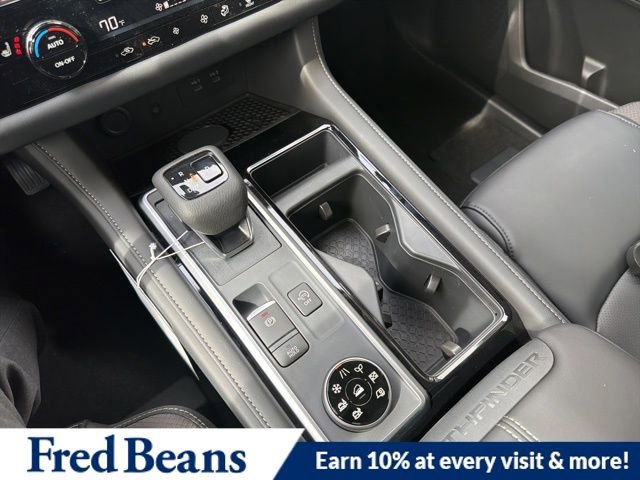 New 2026 Nissan Pathfinder SL image 19