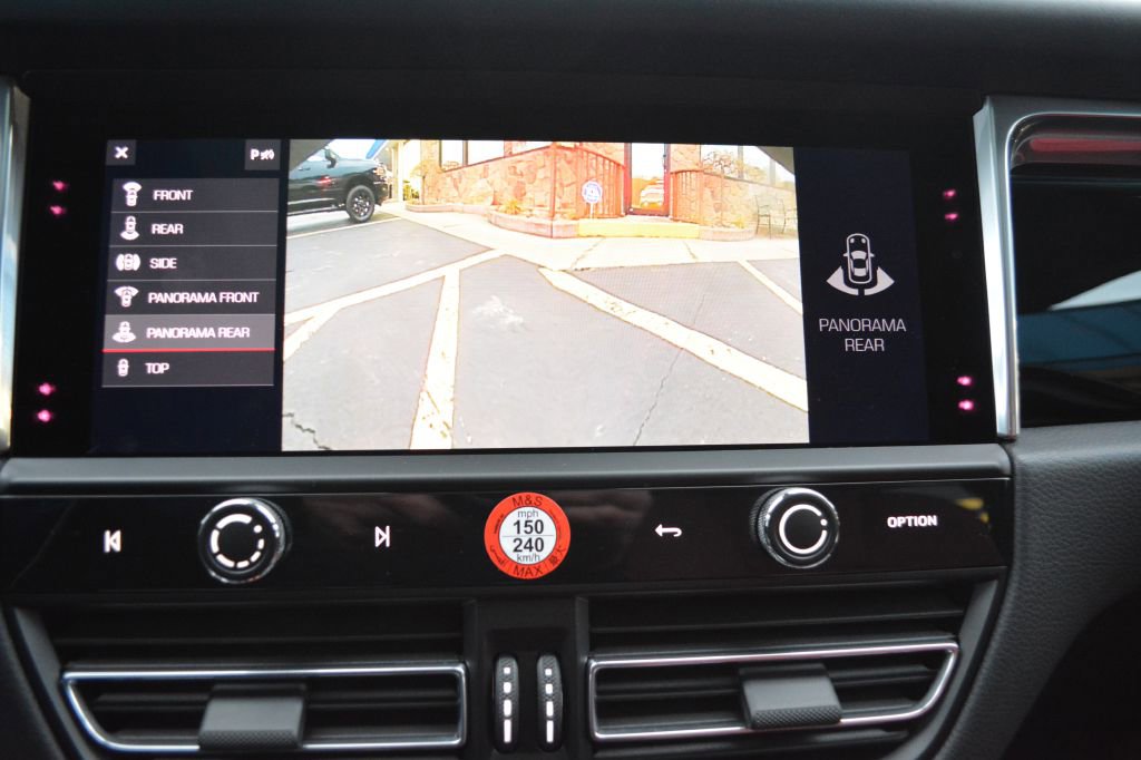 Used 2025 Porsche Macan Turbo image 21