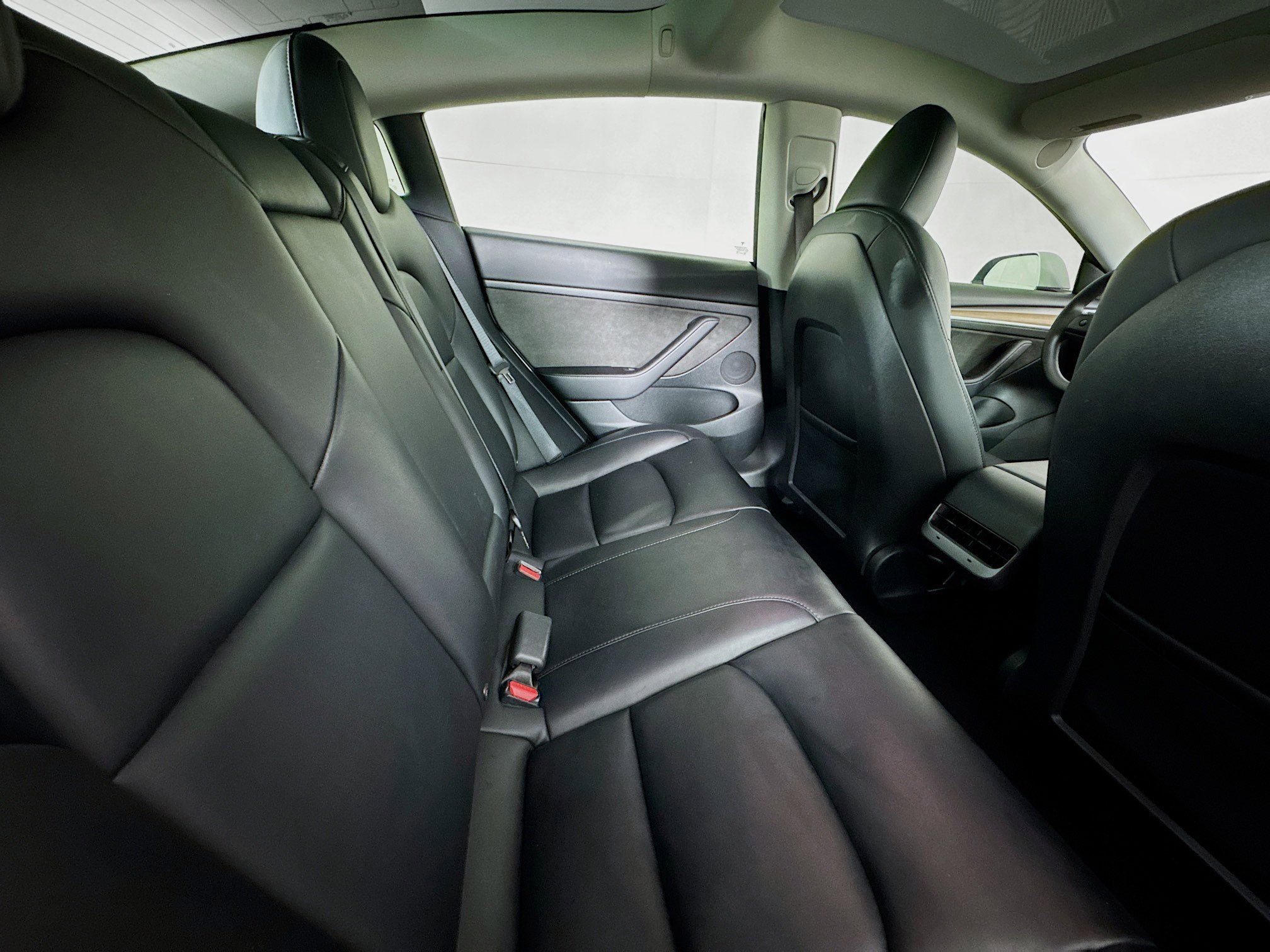 Used 2023 Tesla Model 3 Performance image 24