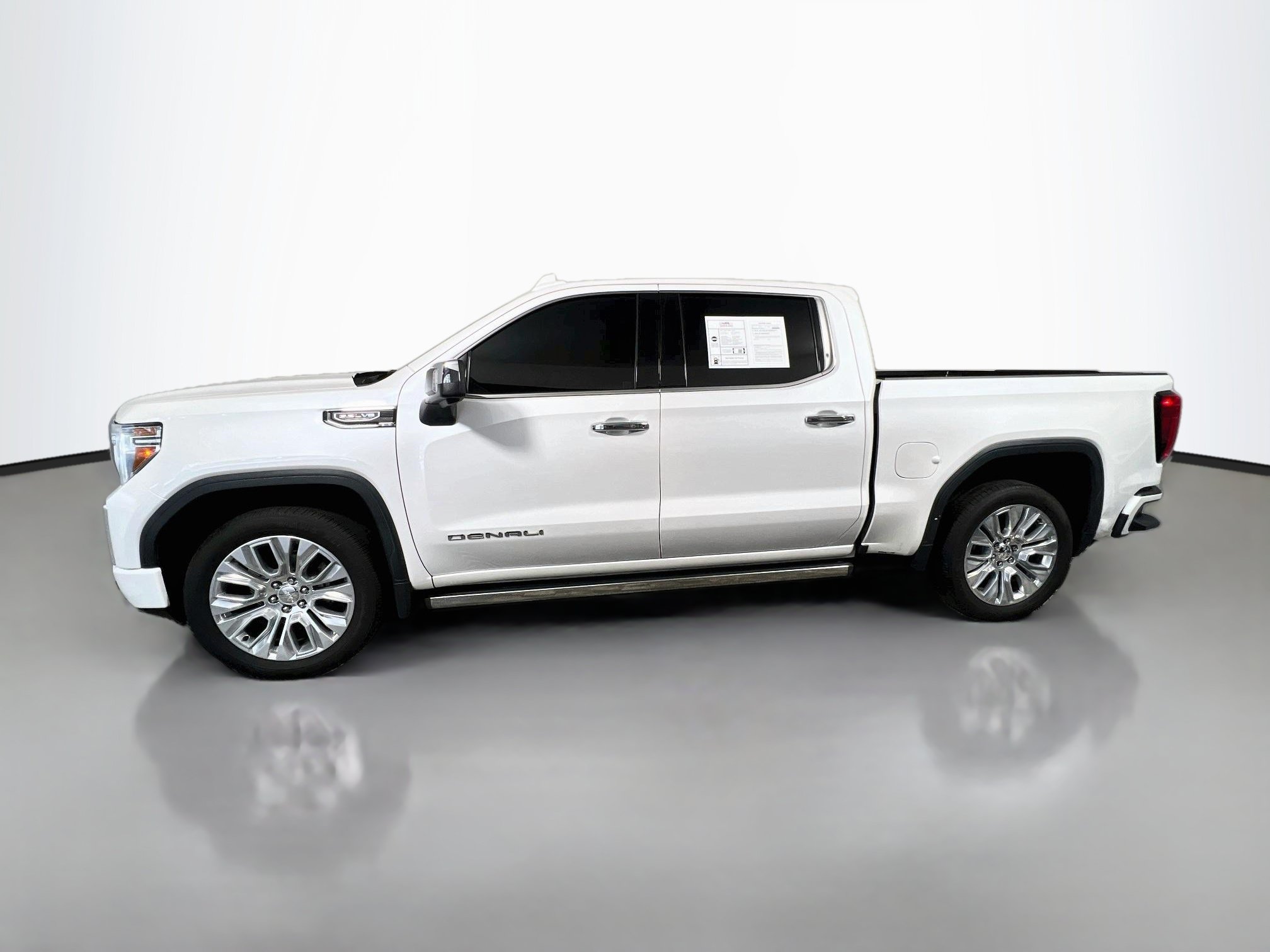 Used 2021 GMC Sierra 1500 Denali w/ Denali Ultimate Package AWD/4WD image 9