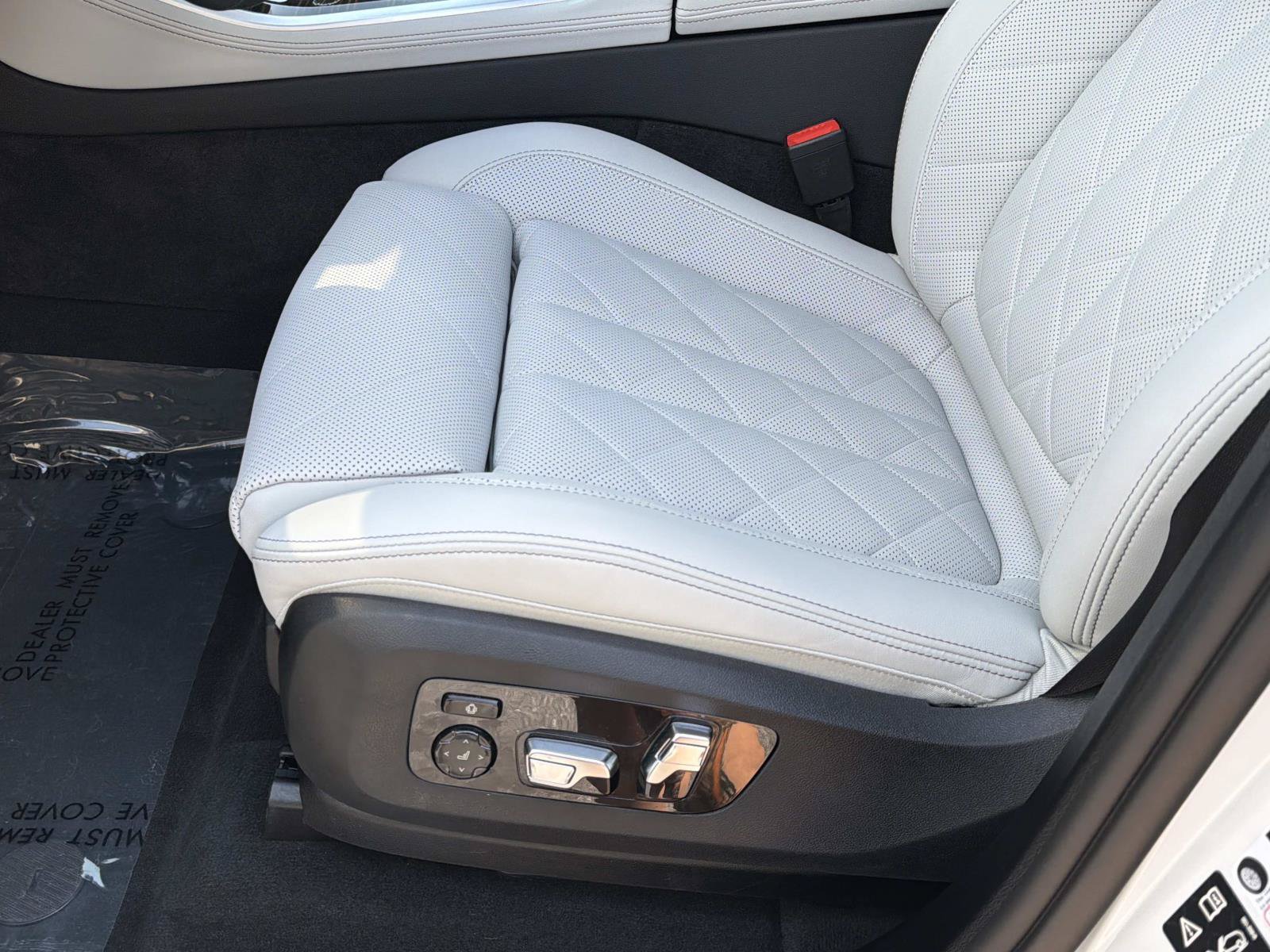 Certified 2026 BMW X5 xDrive40i w/ Climate Comfort Package AWD/4WD image 19