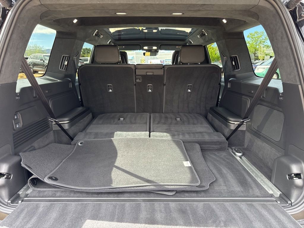 Used 2024 Rivian R1S Adventure AWD/4WD image 25