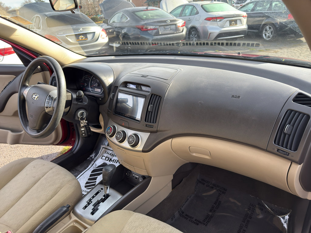 Used 2010 Hyundai Elantra GLS image 14