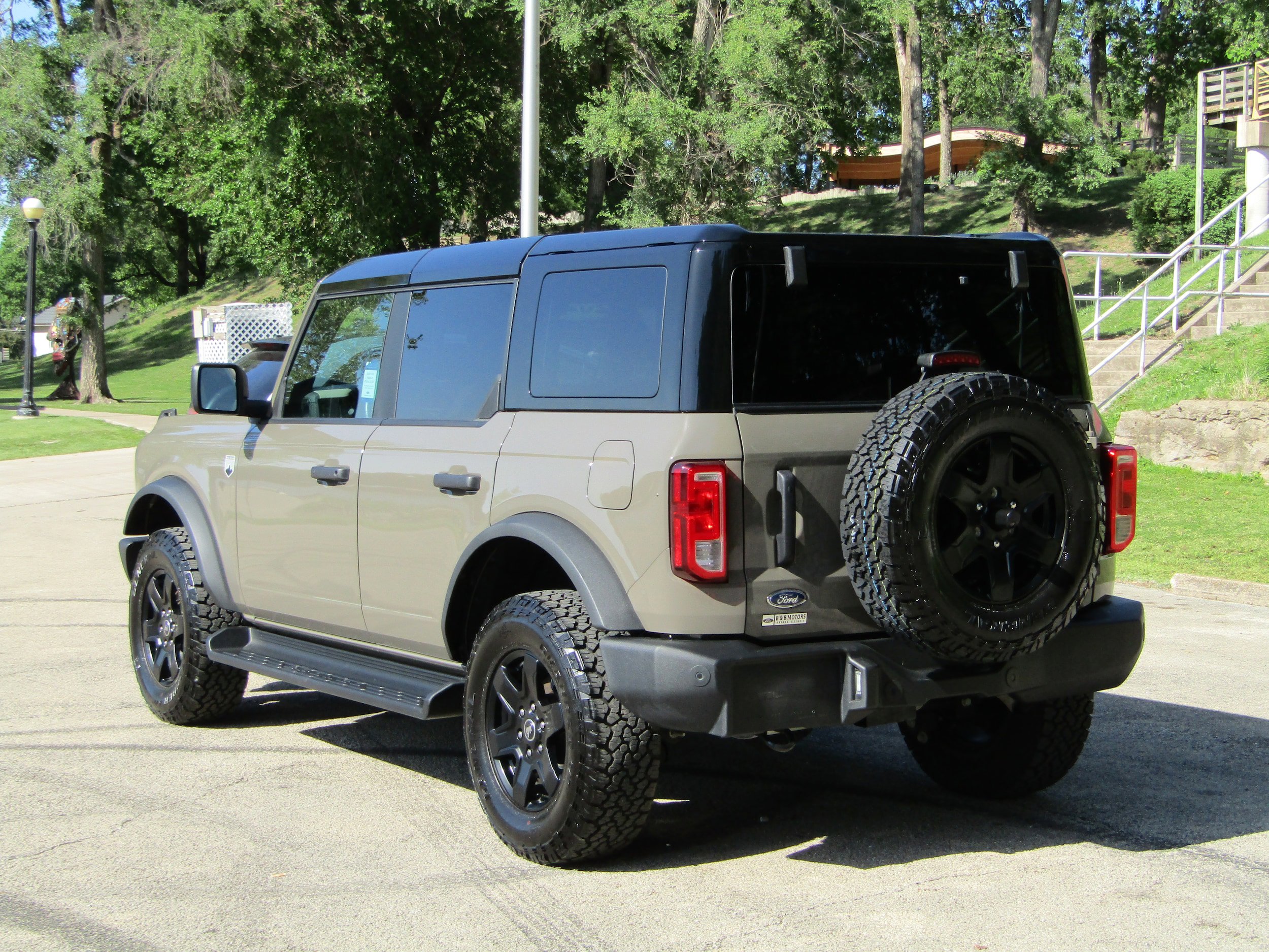 Used 2025 Ford Bronco Big Bend AWD/4WD image 2