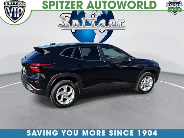 Used 2025 Chevrolet Trax LS w/ LS Convenience Package FWD image 15