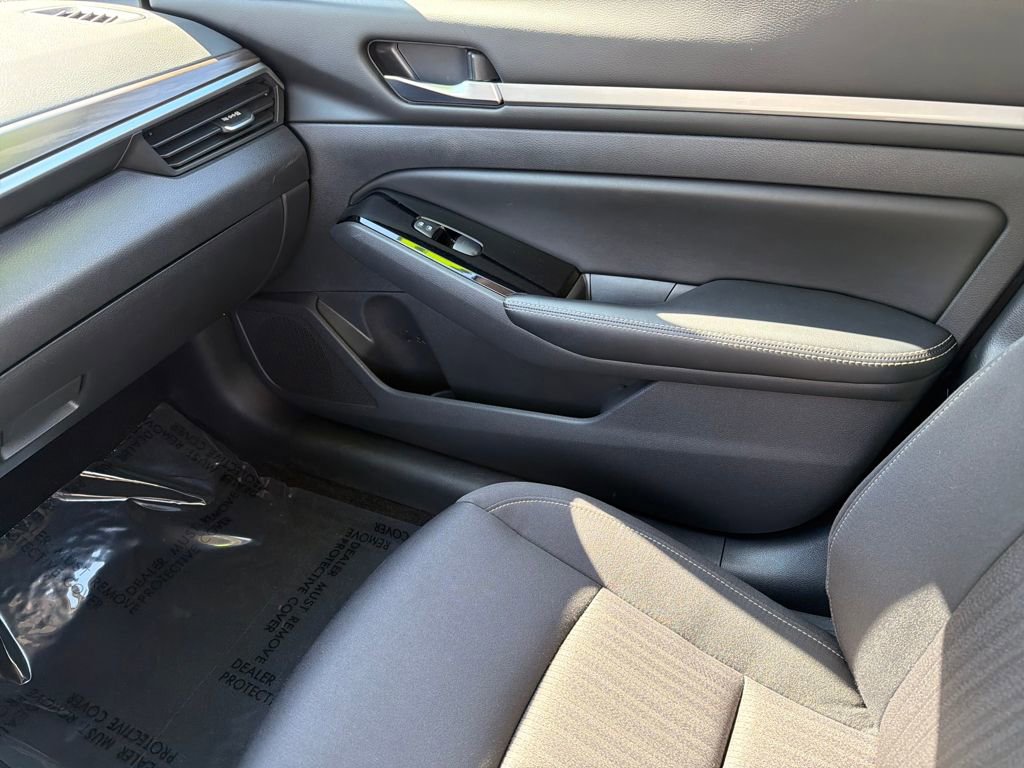 Certified 2023 Nissan Altima 2.5 SV image 30
