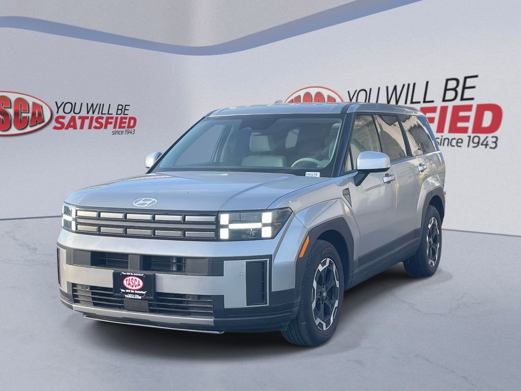 Used 2025 Hyundai Santa Fe SE image 4