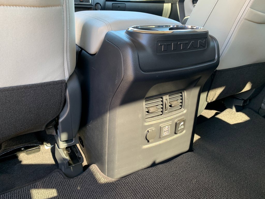 Used 2024 Nissan Titan SV w/ SV Convenience Package image 22