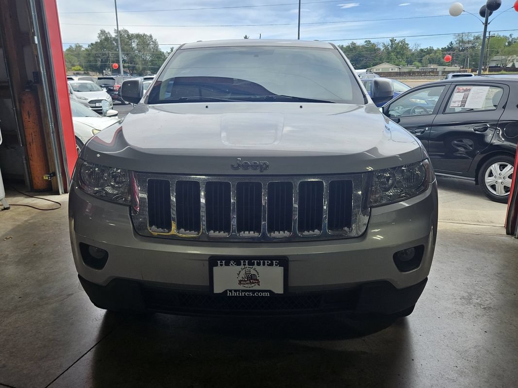 Used 2013 Jeep Grand Cherokee Laredo AWD/4WD image 11