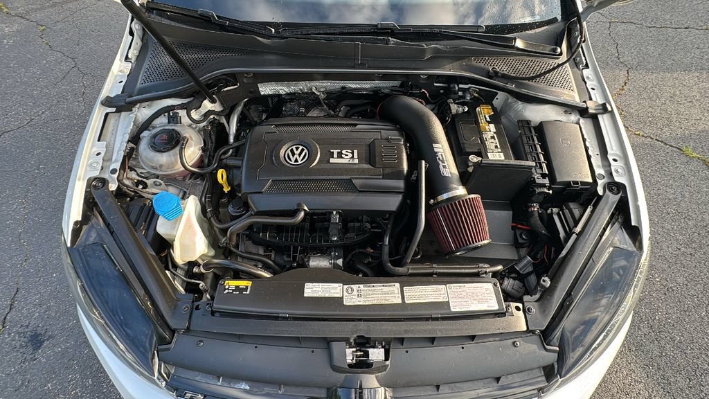 Used 2019 Volkswagen Golf R 4-Door AWD/4WD image 25
