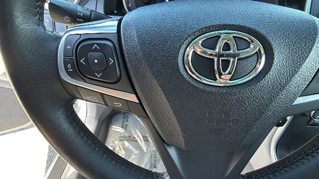 Used 2016 Toyota Camry XLE w/ Moonroof Package FWD image 19
