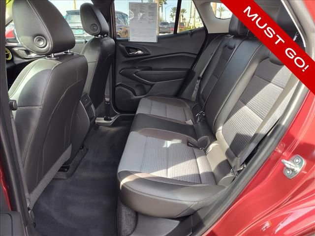 Certified 2024 Chevrolet Trax LT w/ LT Convenience Package image 7