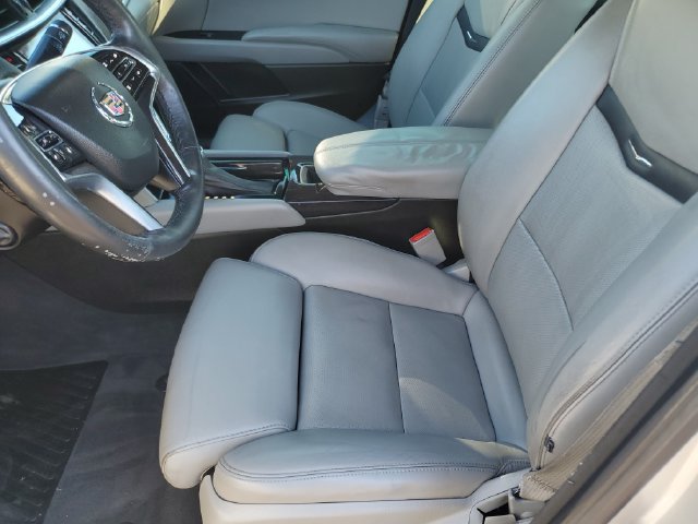 Used 2013 Cadillac XTS Luxury AWD/4WD image 19