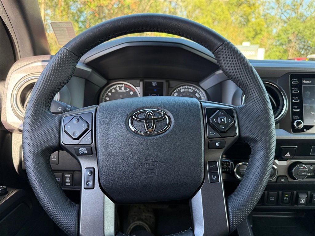 Used 2023 Toyota Tacoma TRD Off-Road w/ Advanced Technology Package image 20