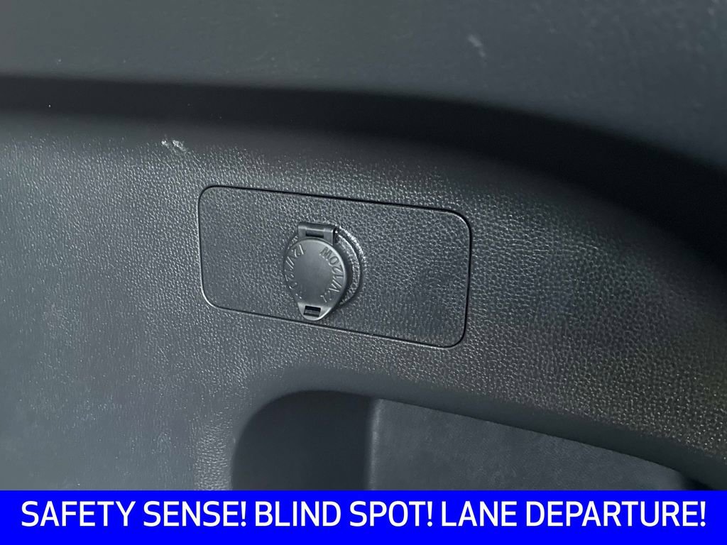 Used 2023 Toyota RAV4 XLE image 13