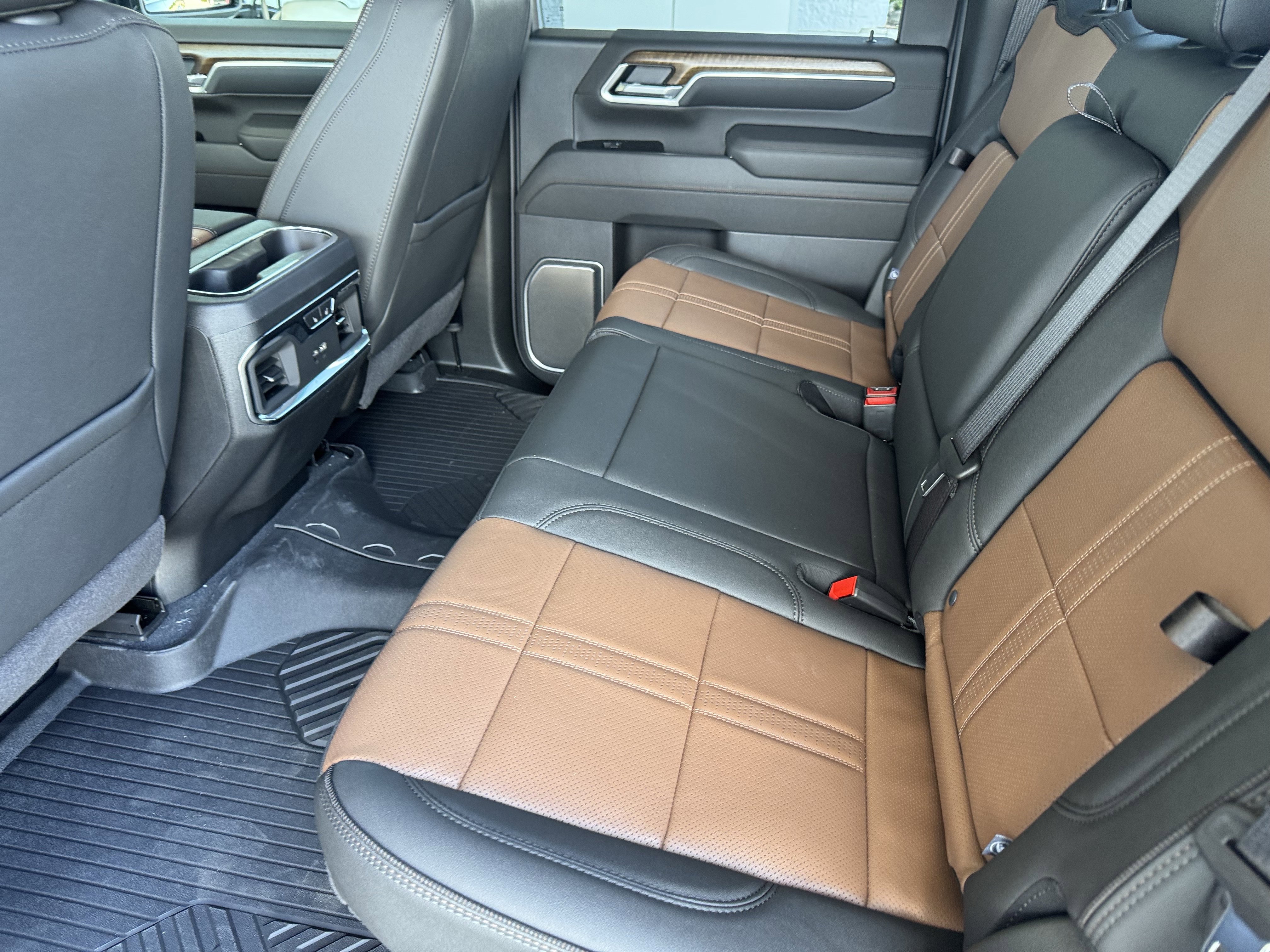 New 2026 Chevrolet Silverado 2500 High Country w/ High Country Premium Package AWD/4WD image 16