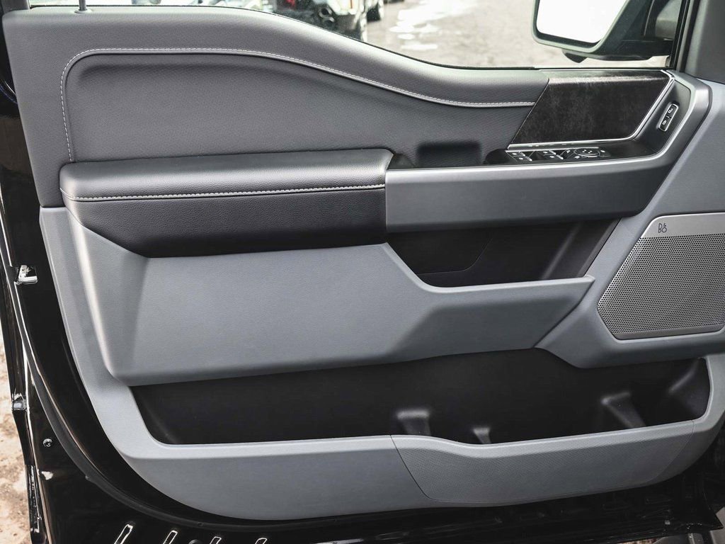 Used 2025 Ford F150 Lightning Flash image 6