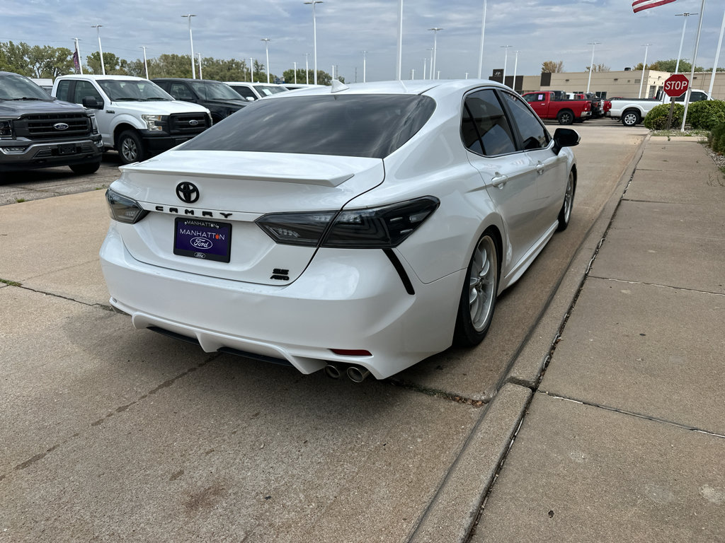 Used 2021 Toyota Camry SE AWD/4WD image 10