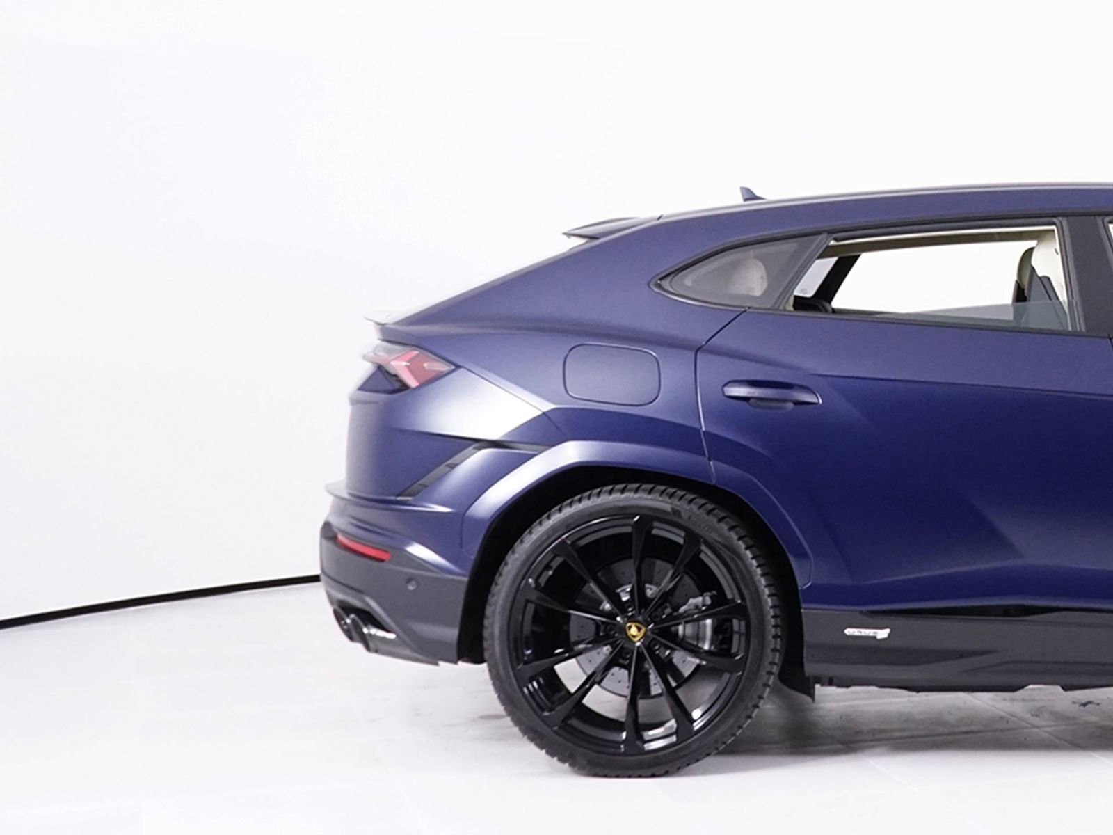 Used 2024 Lamborghini Urus S image 12